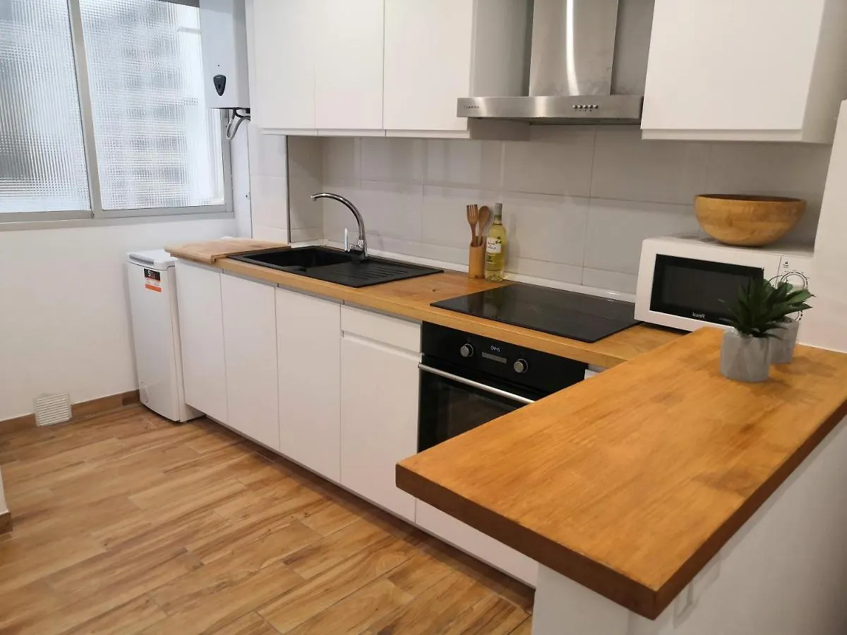 Central & Renovated 3-Bedroom Flat Malaga Spain